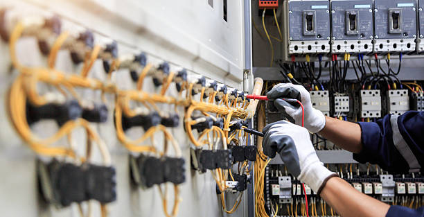 Professional Electrician technician working in Advance, NC